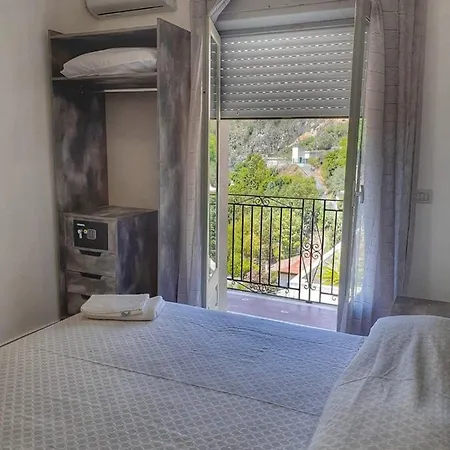 La Casa Di Gio فندق مبيت وإفطار تاورمينا